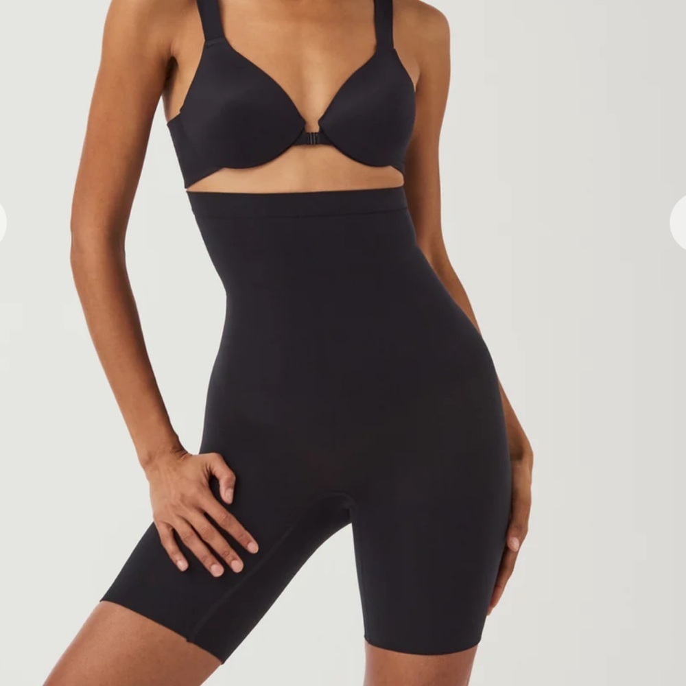 Spanx High-Waisted Mid-Thigh Short black large EUC